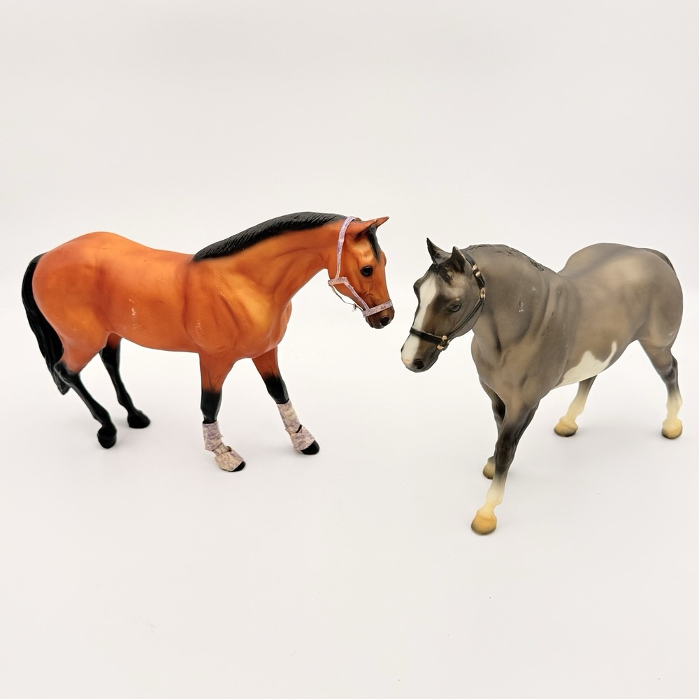90's Vintage Breyer USA Model Horse Pair Chestnut & Gray Retro Toys Games Equine
